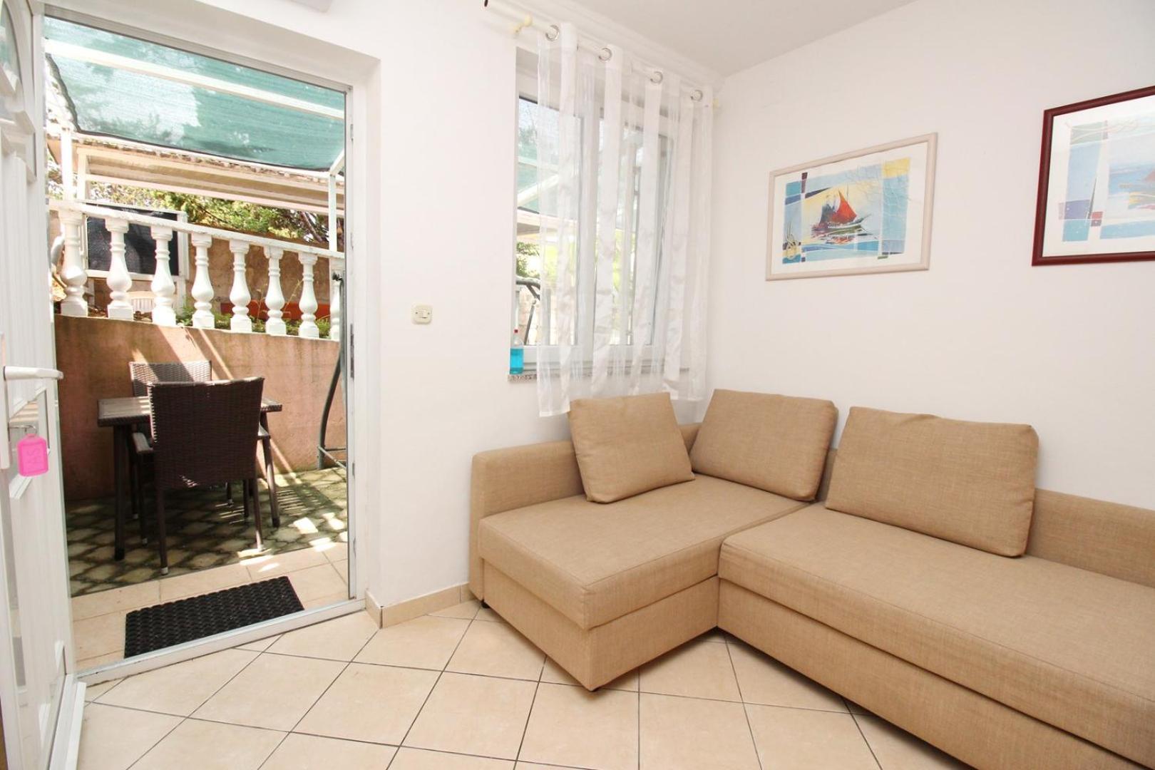 Apartments Lovincic باشْكا المظهر الخارجي الصورة